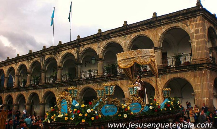 VirgenRosarioSantaAna