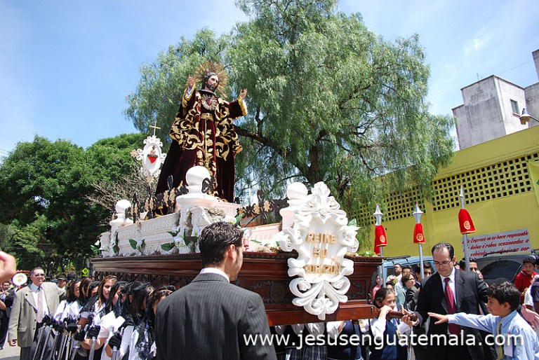 SAGRADO CORAZON 38