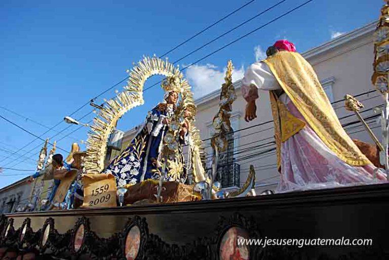 Procesion Virgen del Rosario 045 copy
