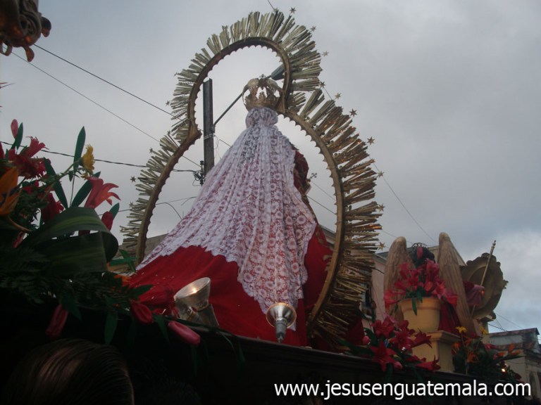 virgen del rosario la aurora 012