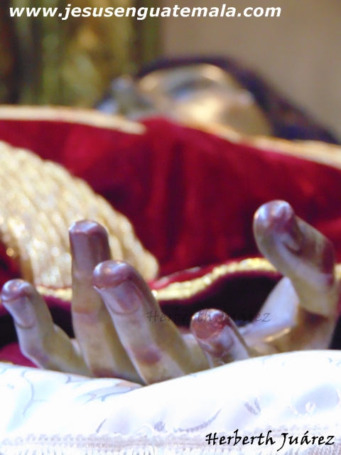 velacic3b3n sepultado de la paz mazate 15