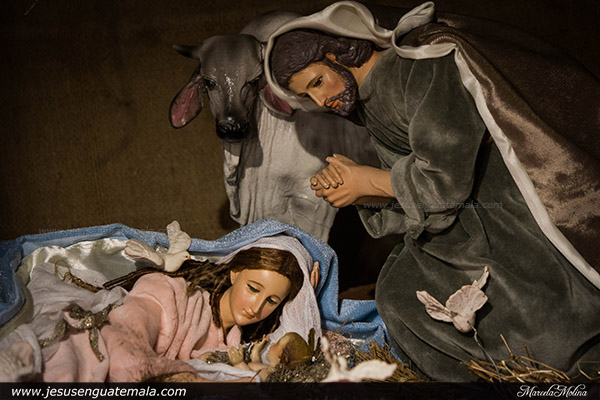 nacimiento familia echeverrc3ada 3j